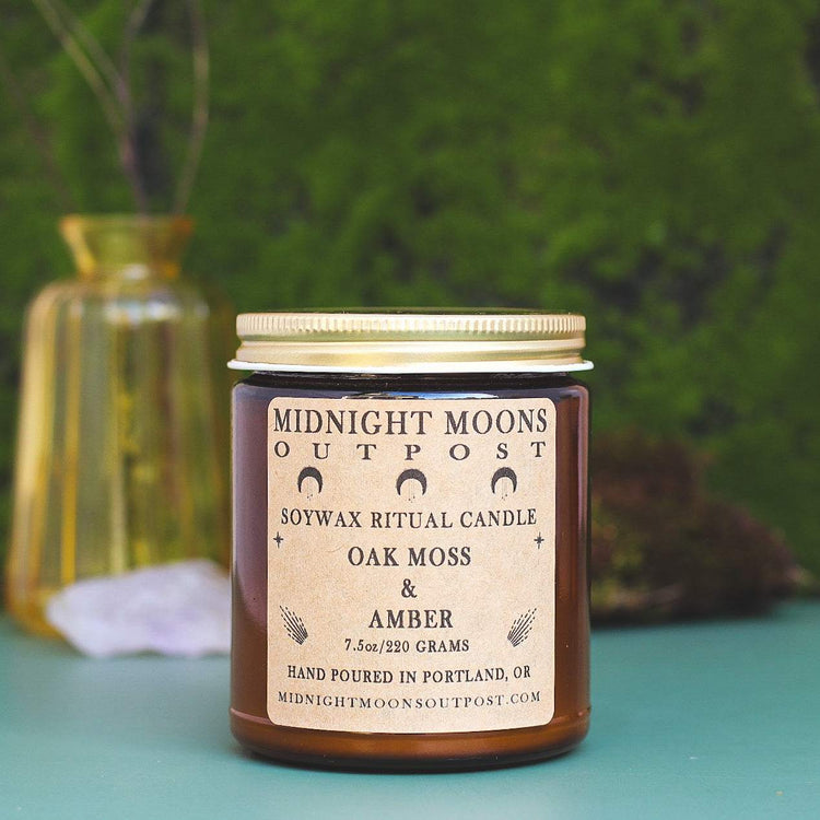 Oakmoss & Amber Soy Candle
