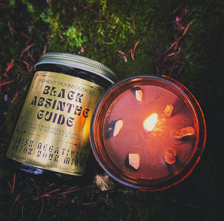 Black Absinthe Guide soy candle