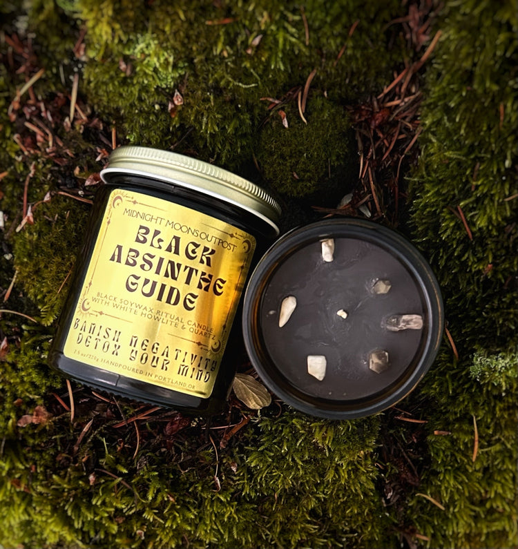 Black Absinthe Guide soy candle