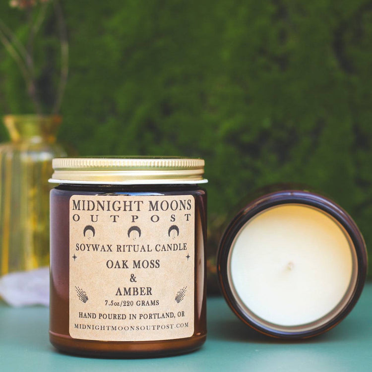 Oakmoss & Amber Soy Candle
