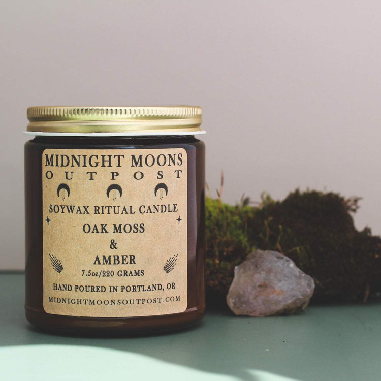 Oakmoss & Amber Soy Candle